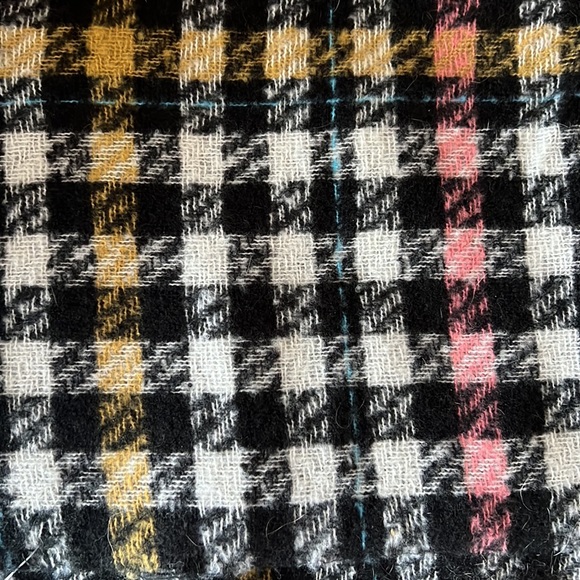 ModCloth Plaid Scarf *tags still on* - Picture 2 of 2